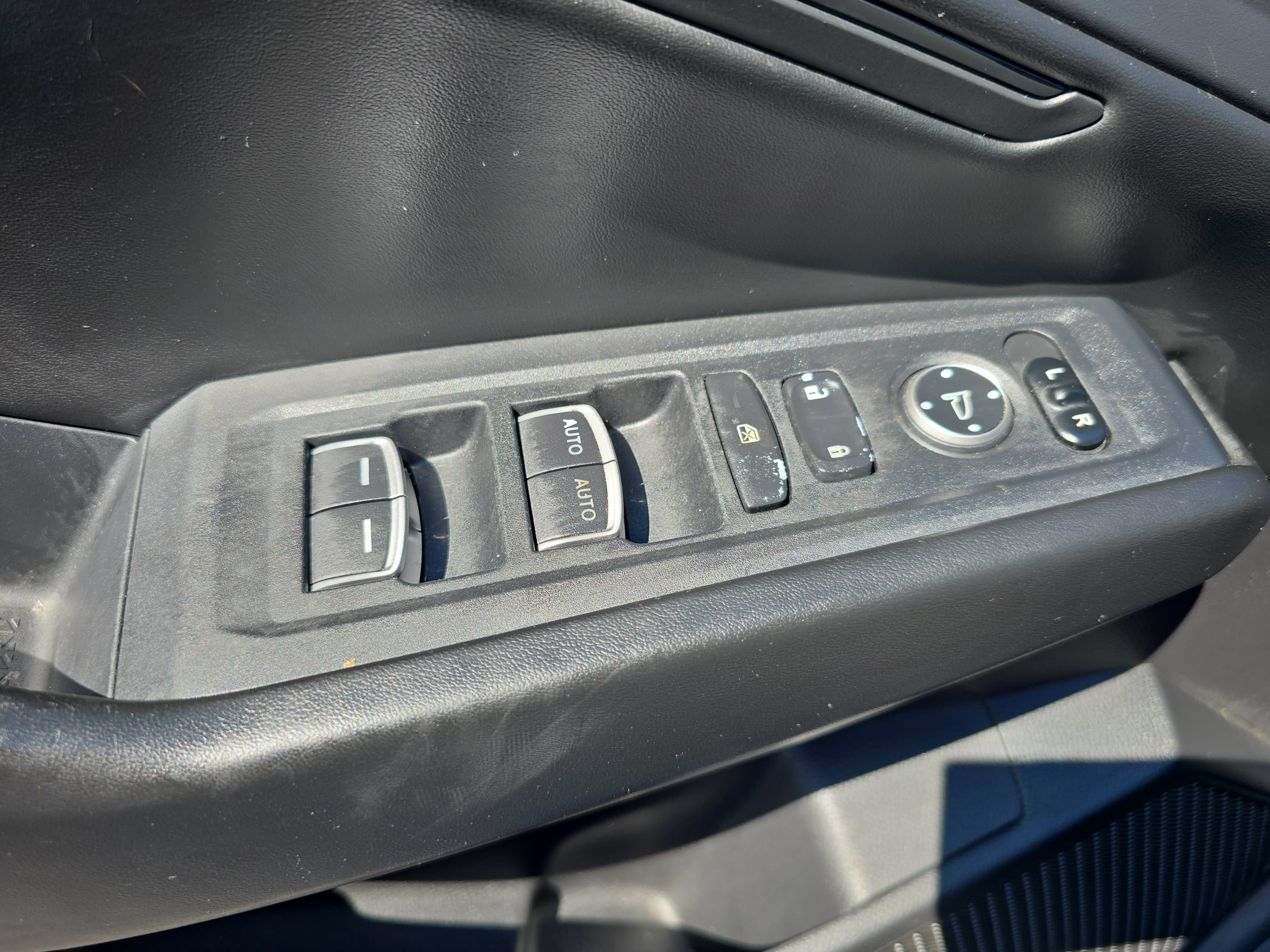 Certified 2024 Honda Accord EX image 26