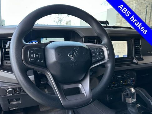 Used 2021 Ford Bronco 4-Door w/ Sasquatch Package image 12