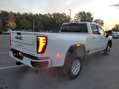 Used 2024 GMC Sierra 3500 Denali Ultimate image 4