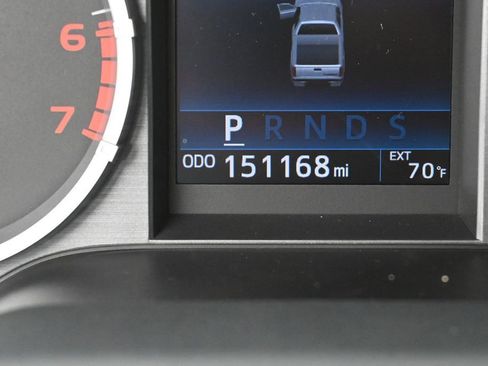 Used 2016 Toyota Tundra Limited w/ Limited Premium Package AWD/4WD image 12