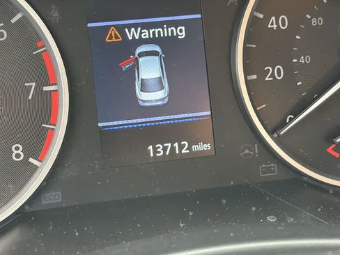 Used 2025 Nissan Sentra S w/ Trunk Package FWD image 3