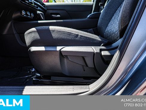 Used 2025 Nissan Kicks SV w/ SV Premium Package FWD image 20