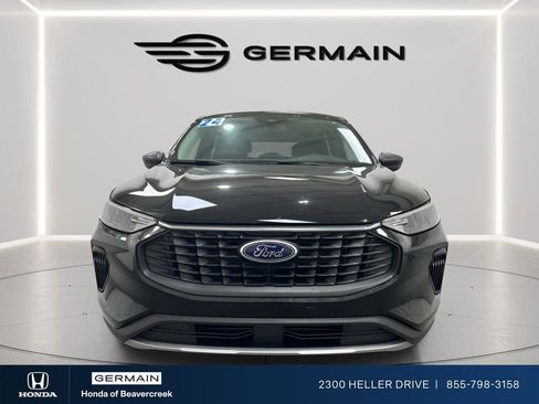 Used 2024 Ford Escape Active w/ Cold Weather Package FWD image 2
