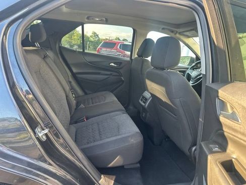 Used 2023 Chevrolet Equinox LT AWD/4WD image 13