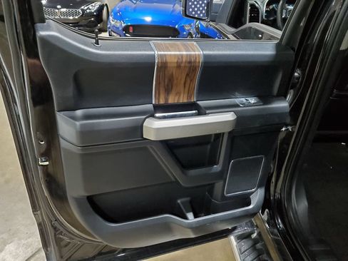 Used 2019 Ford F150 Lariat RWD image 24