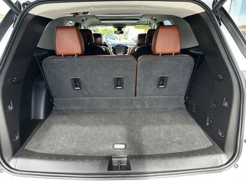 Used 2018 Chevrolet Traverse High Country image 25