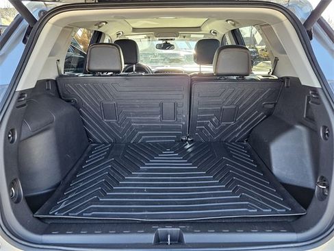 Used 2024 GMC Terrain AT4 image 24