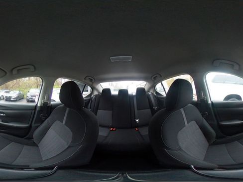 Used 2025 Nissan Sentra SV image 37