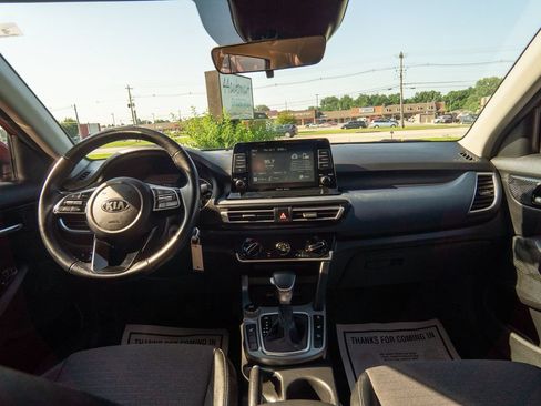Used 2021 Kia Seltos S AWD/4WD image 13
