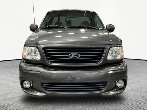 Used 2004 Ford F150 Lightning RWD image 2