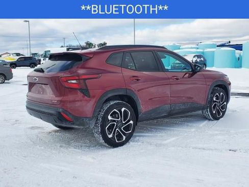 Used 2024 Chevrolet Trax RS w/ Driver Confidence Package image 4