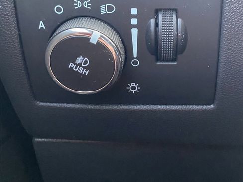 Used 2014 Dodge Challenger R/T w/ Blacktop Package image 22