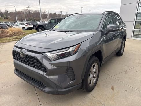 Used 2025 Toyota RAV4 XLE image 3