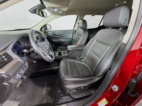 Used 2023 GMC Acadia Denali image 11