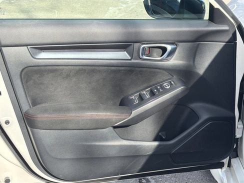 Used 2024 Honda Civic Type R image 14