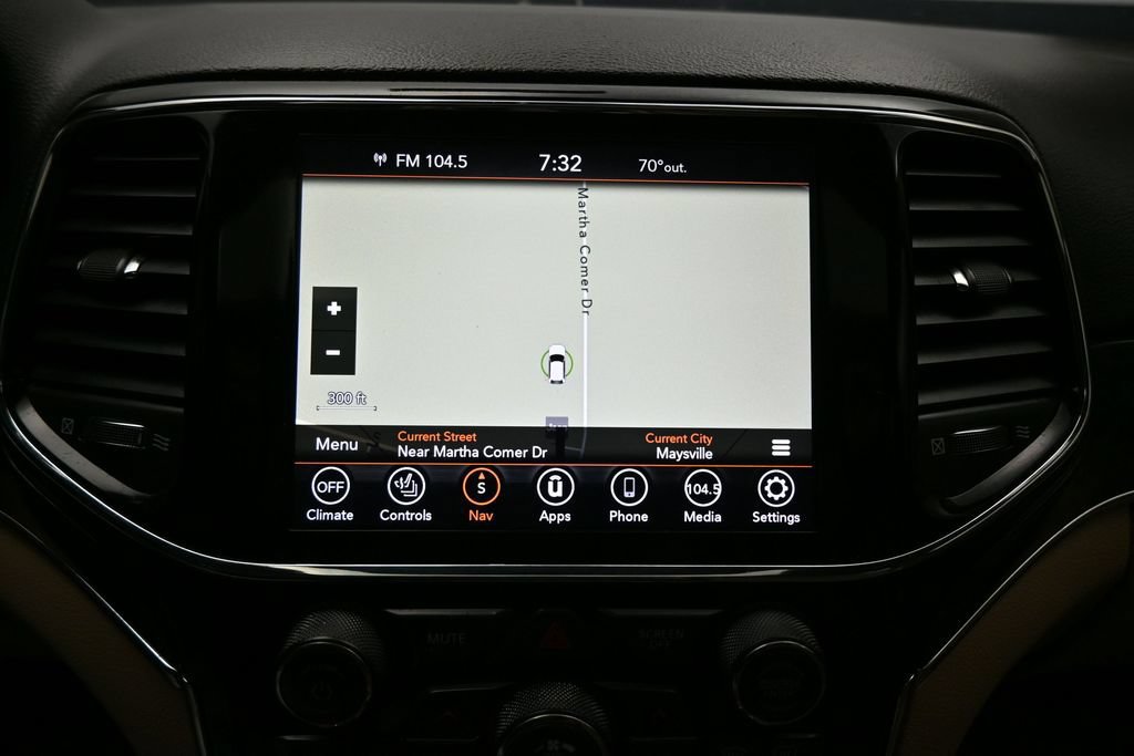 Used 2021 Jeep Grand Cherokee Limited AWD/4WD image 23