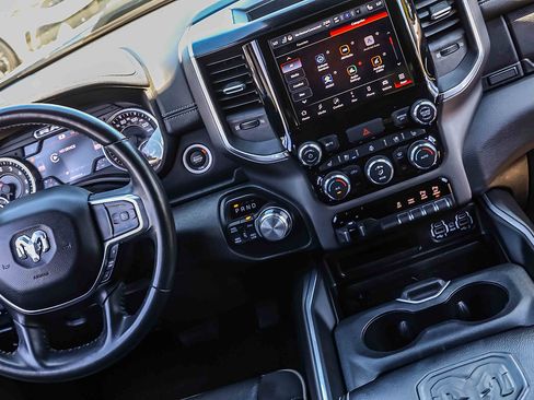 Used 2022 RAM 1500 Laramie AWD/4WD image 18