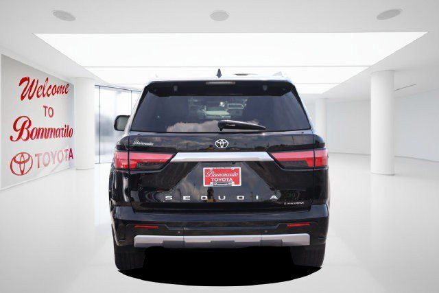 Used 2025 Toyota Sequoia Capstone AWD/4WD image 6