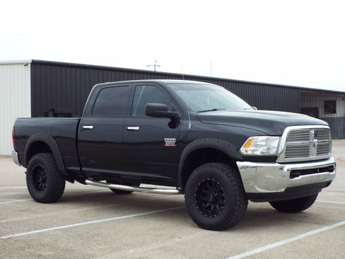 Used 2012 RAM 2500 SLT image 3