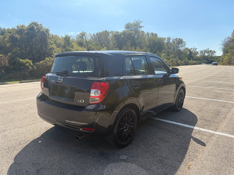 Used 2009 Scion xD FWD image 3