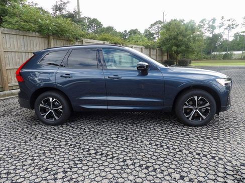 New 2026 Volvo XC60 B5 Core w/ Climate Package image 4