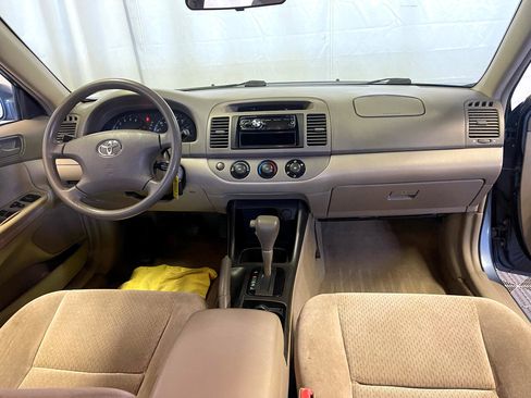 Used 2002 Toyota Camry LE image 15