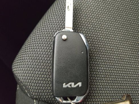 Used 2023 Kia Forte LX FWD image 32