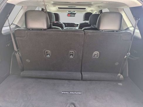 Used 2021 Hyundai Palisade Limited FWD image 12
