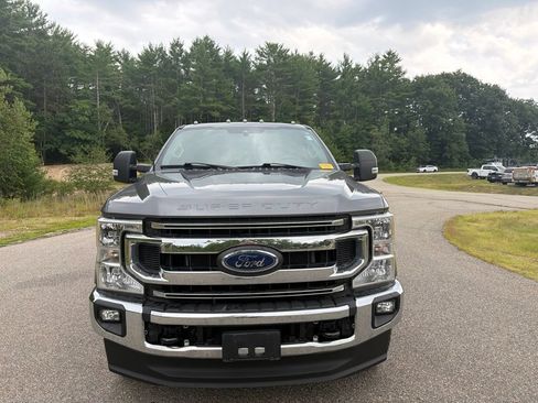 Certified 2022 Ford F250 XLT w/ XLT Value Package AWD/4WD image 2