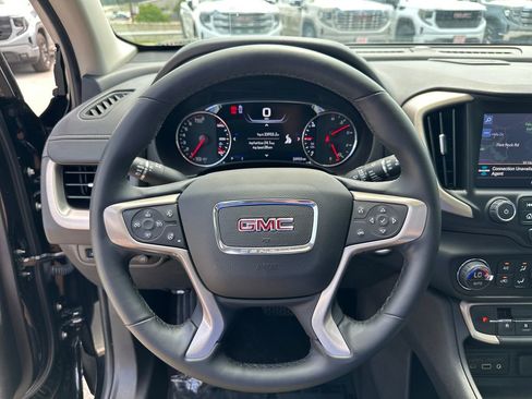Certified 2024 GMC Terrain Denali w/ Black Diamond Edition AWD/4WD image 20