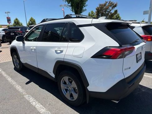 Certified 2025 Toyota RAV4 XLE w/ Convenience Package AWD/4WD image 9