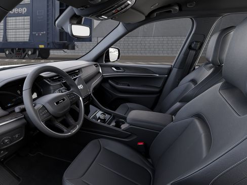 New 2025 Jeep Grand Cherokee Limited image 22