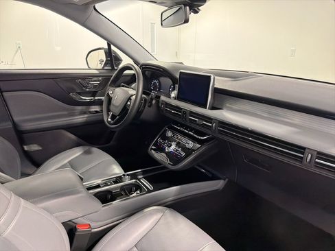 Used 2022 Lincoln Corsair AWD w/ Equipment Group 101A image 23