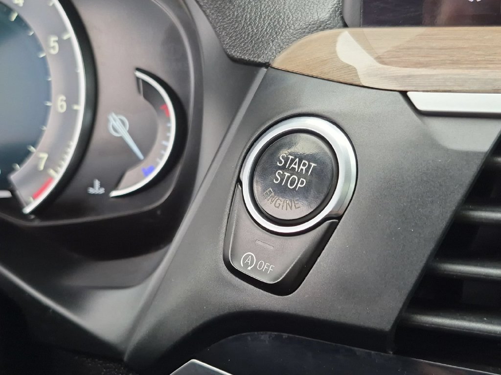 Used 2018 BMW X3 xDrive30i AWD/4WD image 9