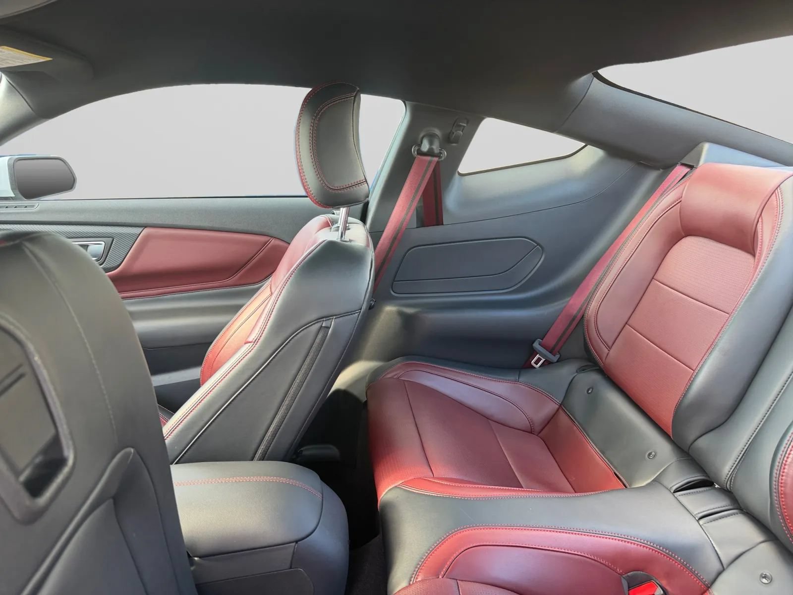 Used 2024 Ford Mustang Premium RWD image 25