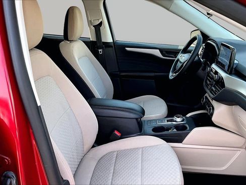 Used 2022 Ford Escape SE w/ Convenience Package FWD image 12