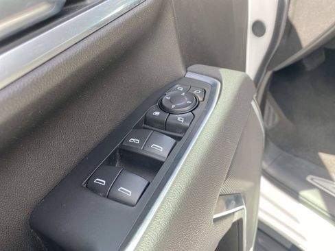 Used 2025 Chevrolet Silverado 3500 LT w/ Safety Package AWD/4WD image 18