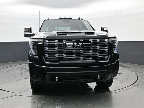 Certified 2025 GMC Sierra 2500 Denali Ultimate image 2