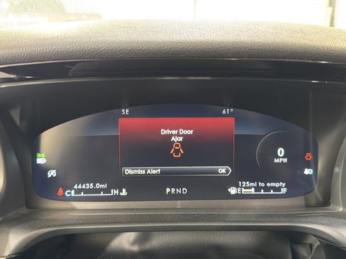 Used 2023 Lincoln Aviator 2WD w/ Premium Package image 18