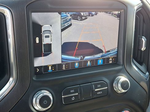 Used 2022 GMC Sierra 1500 AT4 w/ AT4 Premium Package image 18