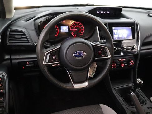 Used 2019 Subaru Crosstrek 2.0i AWD/4WD image 16