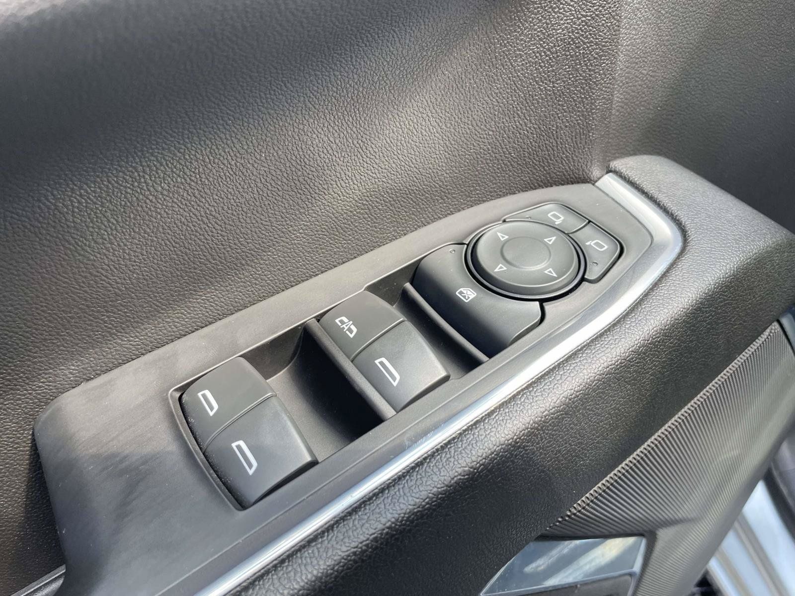 Used 2023 Chevrolet Silverado 1500 RST AWD/4WD image 6