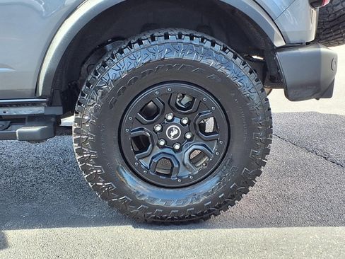 Certified 2024 Ford Bronco Wildtrak AWD/4WD image 10