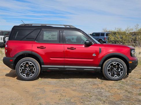 New 2025 Ford Bronco Sport Outer Banks image 4