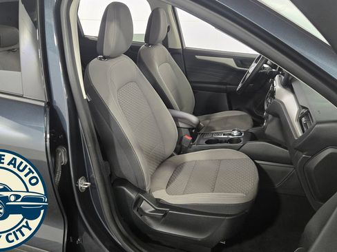 Used 2022 Ford Escape SE w/ Convenience Package AWD/4WD image 4