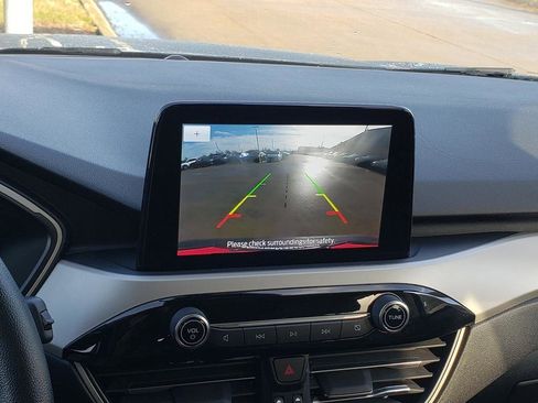 Used 2020 Ford Escape SE image 37