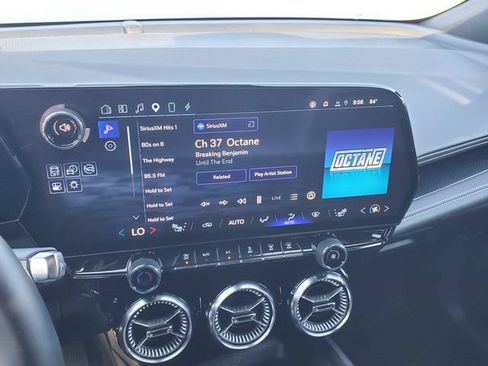Certified 2024 Chevrolet Blazer EV LT AWD/4WD image 31