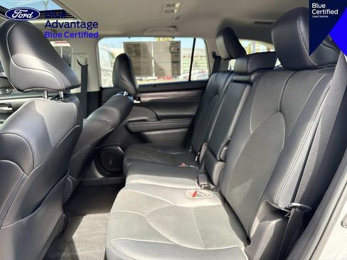 Used 2021 Toyota Highlander Limited FWD image 14