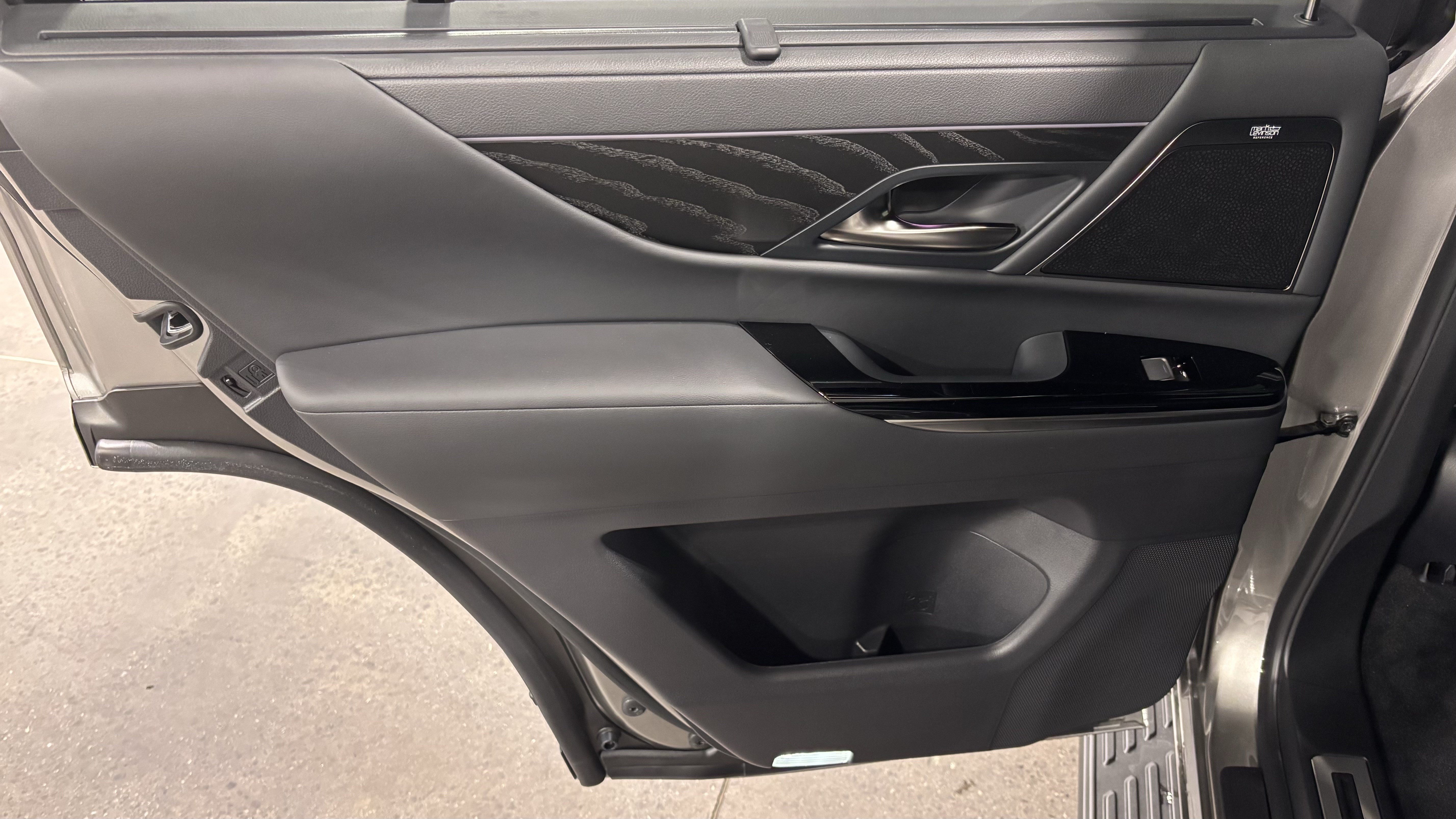 Certified 2026 Lexus LX 700h Luxury AWD/4WD image 33