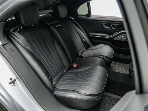 Used 2022 Mercedes-Benz S 580 4MATIC Sedan w/ AMG Line Package image 84
